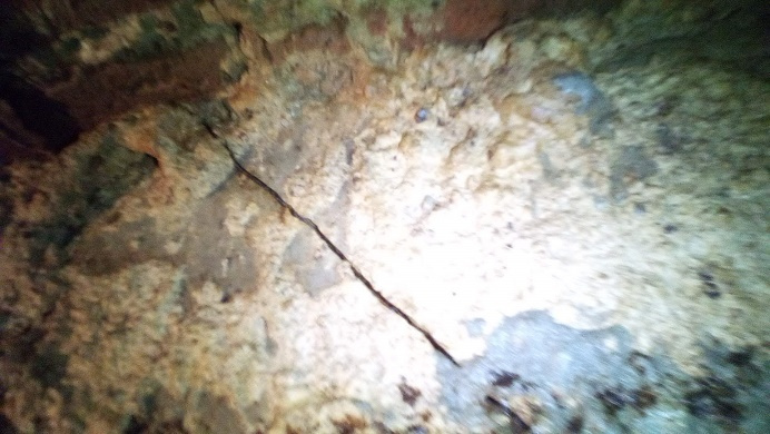 Deteccion de fugas y filtraciones de agua en aljibes tronados a treves de grietas fisuras