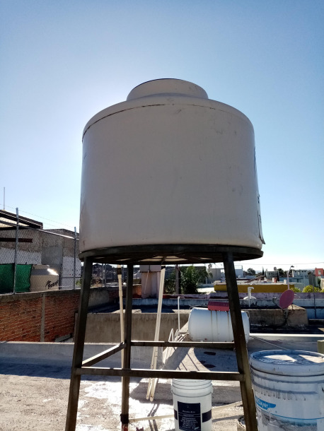 Recubrimiento de tinacos rotoplas con perforaciones grietas en Zapopan